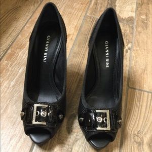 Gianni Bini Boulevard heels sz 7 1/2 black